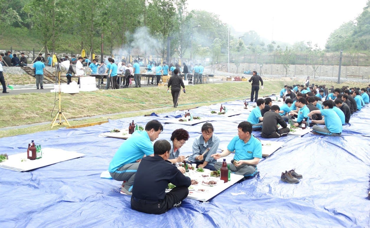 직원 화합을 위한 바비큐 파티